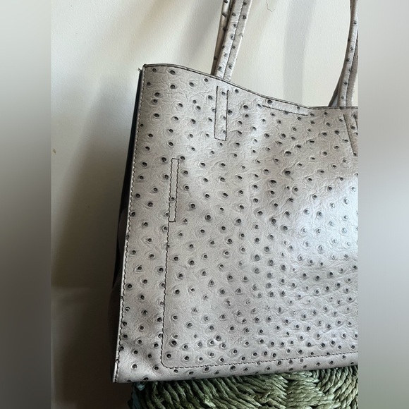 Banana Republic Cow-Leather Expandable Tote Bag - Picture 7 of 16